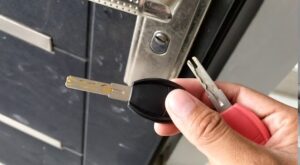 ¿Cómo se fabrican las llaves modernas de seguridad?